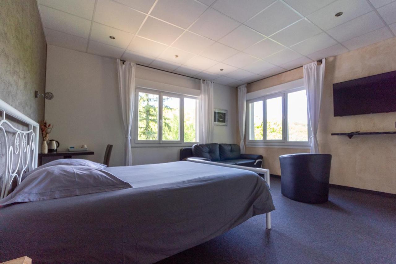 Le Chalet Du Lac Le Chatenet-en-Dognon Eksteriør bilde